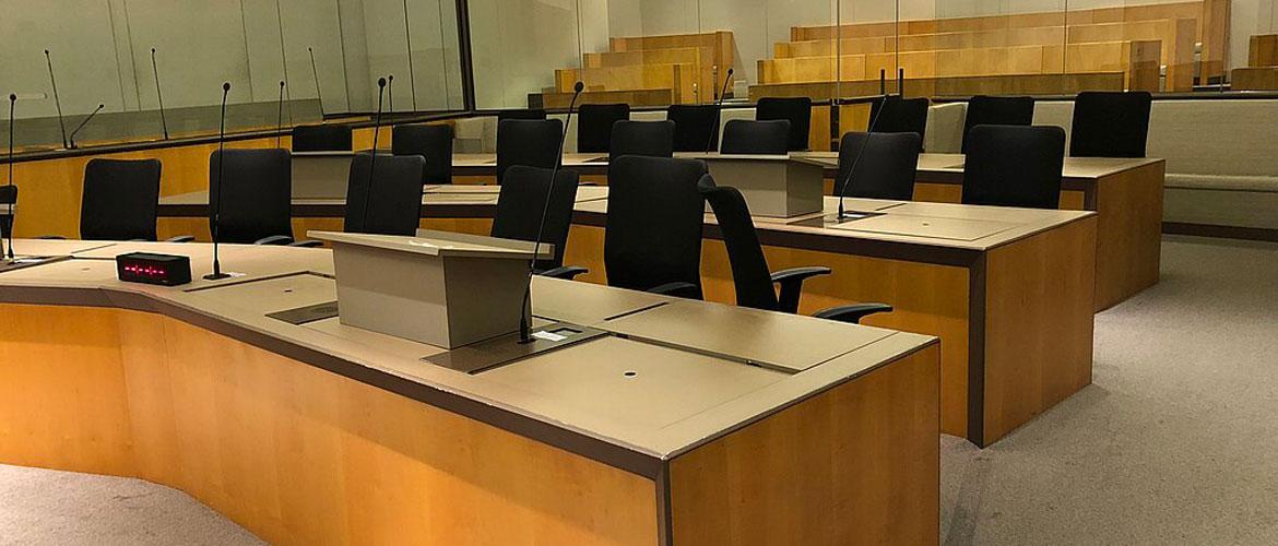 170x500-courtroom-of-the-supreme-court-singapore-02.jpg